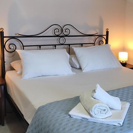 Captain Nick Aparthotel Мікрос-Гіалос Екстер'єр фото
